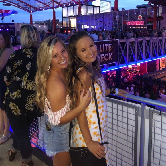 Meet your Posher, Carter - Picture 1 of 2